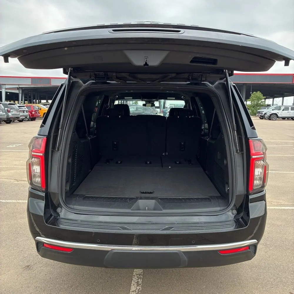 2024 Chevrolet Suburban LS