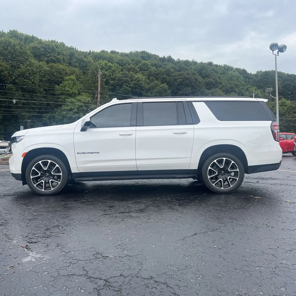 2021 Chevrolet Suburban RST