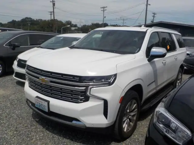 2023 Chevrolet Suburban Premier