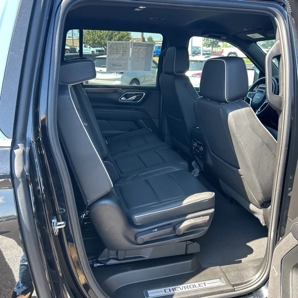 2024 Chevrolet Suburban Premier