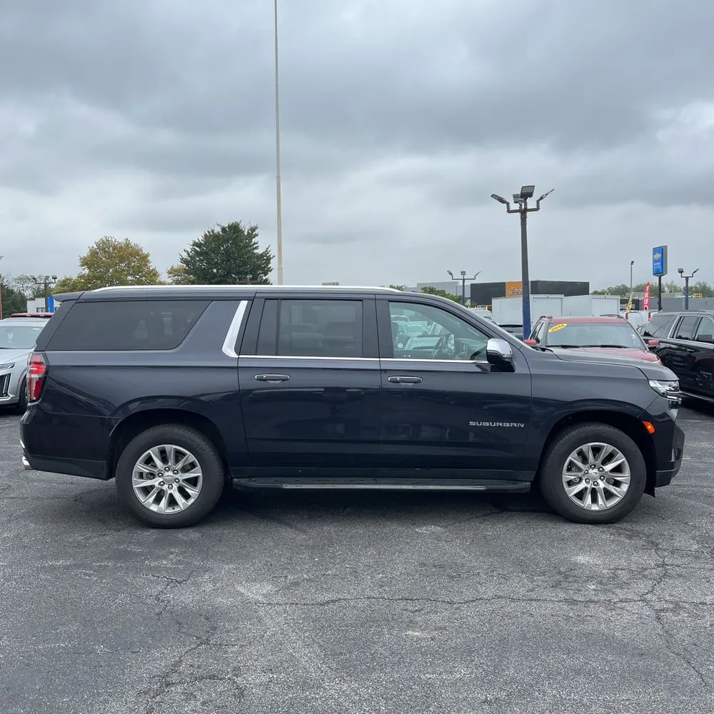 2023 Chevrolet Suburban Premier