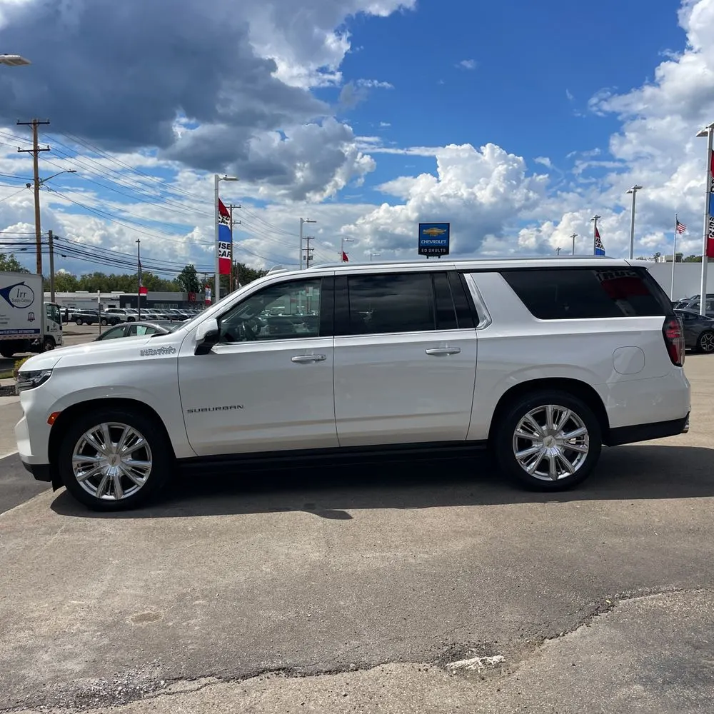 2021 Chevrolet Suburban High Country