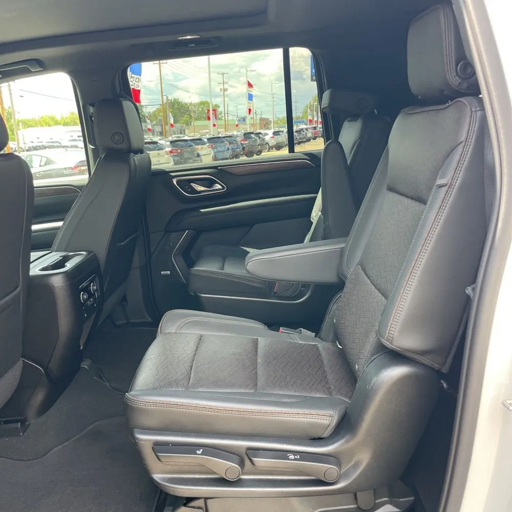 2021 Chevrolet Suburban High Country