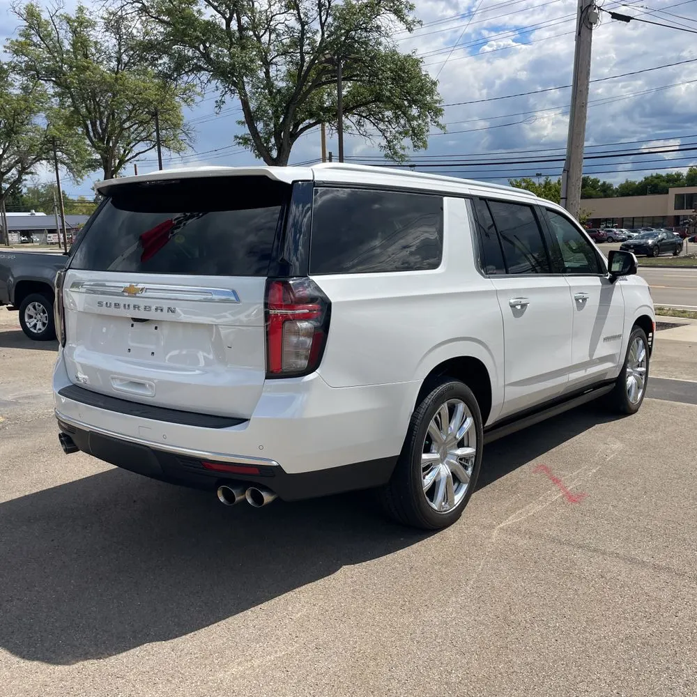 2021 Chevrolet Suburban High Country