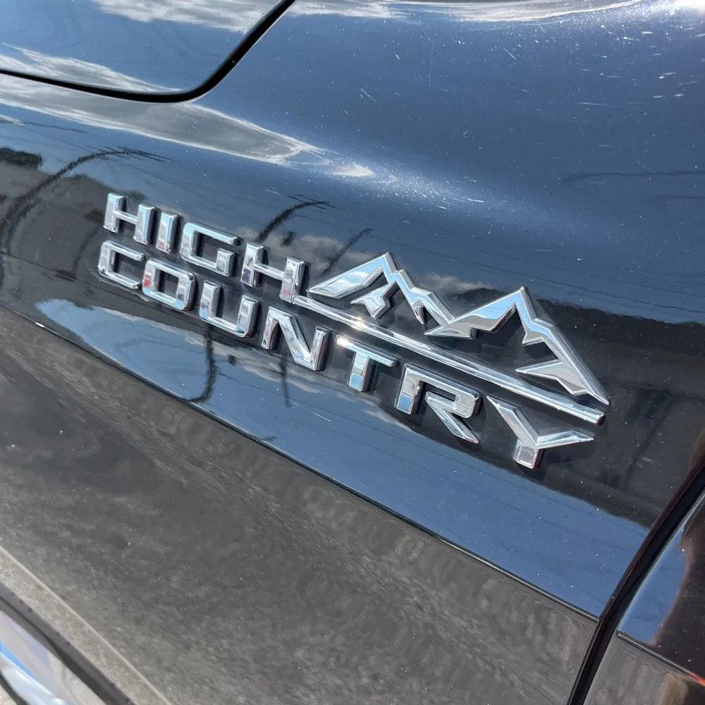 2021 Chevrolet Suburban High Country