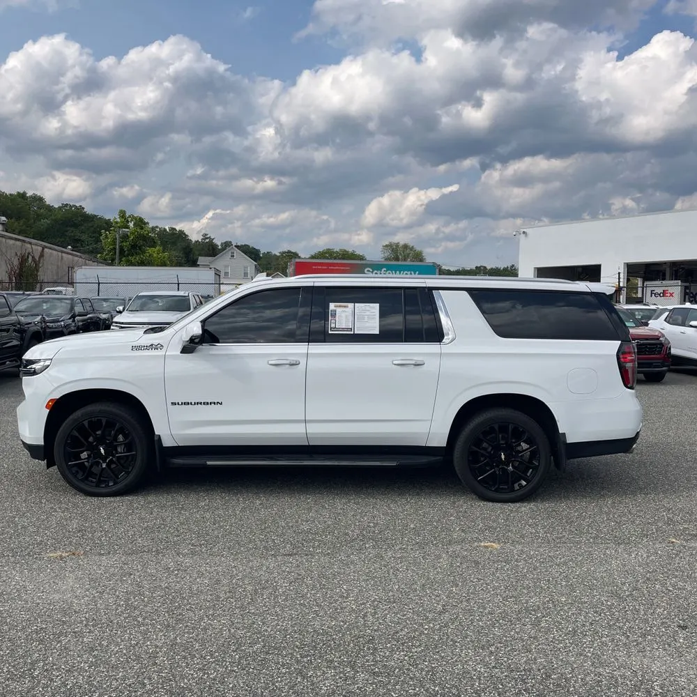 2022 Chevrolet Suburban High Country