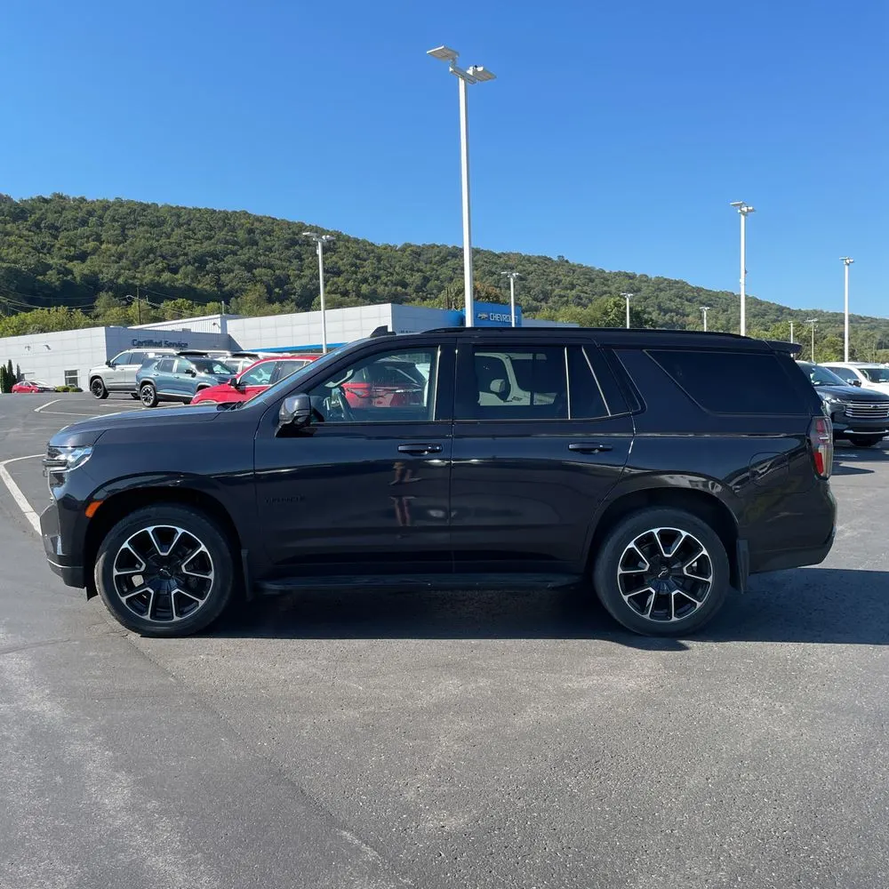 2022 Chevrolet Tahoe RST