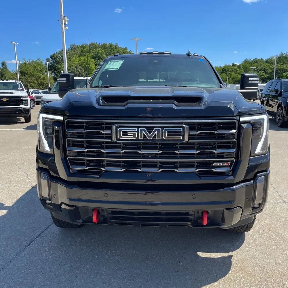 2024 GMC Sierra 2500 AT4