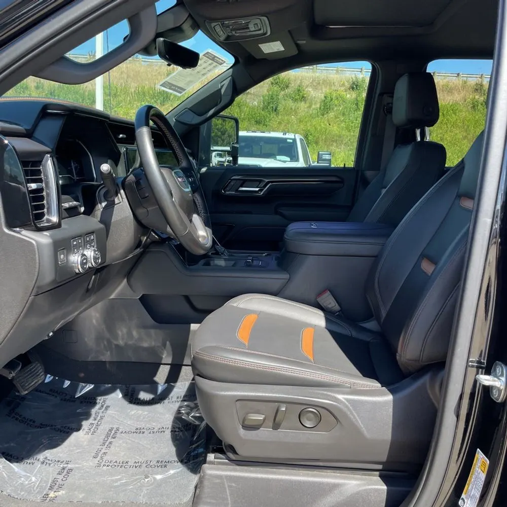 2024 GMC Sierra 2500 AT4