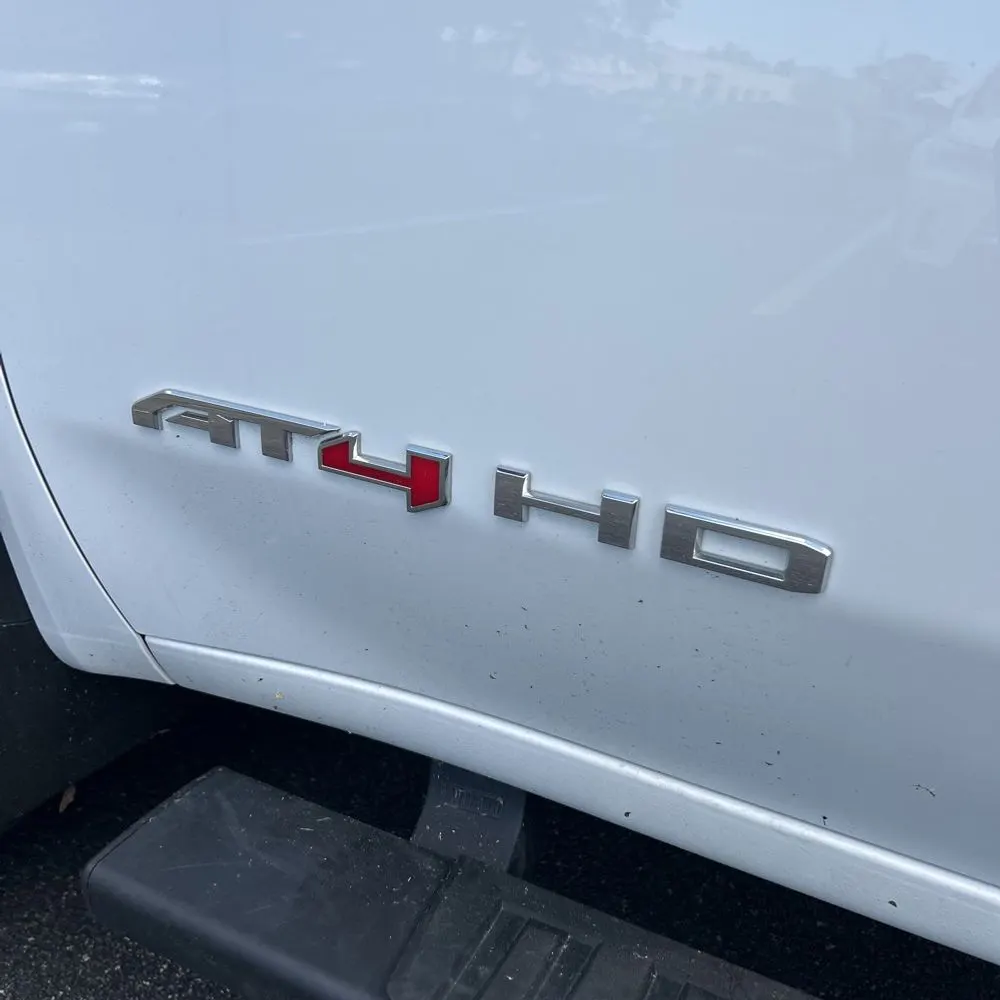 2024 GMC Sierra 2500 AT4