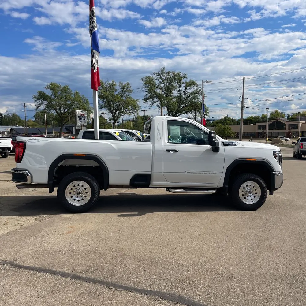 2024 GMC Sierra 2500HD Pro