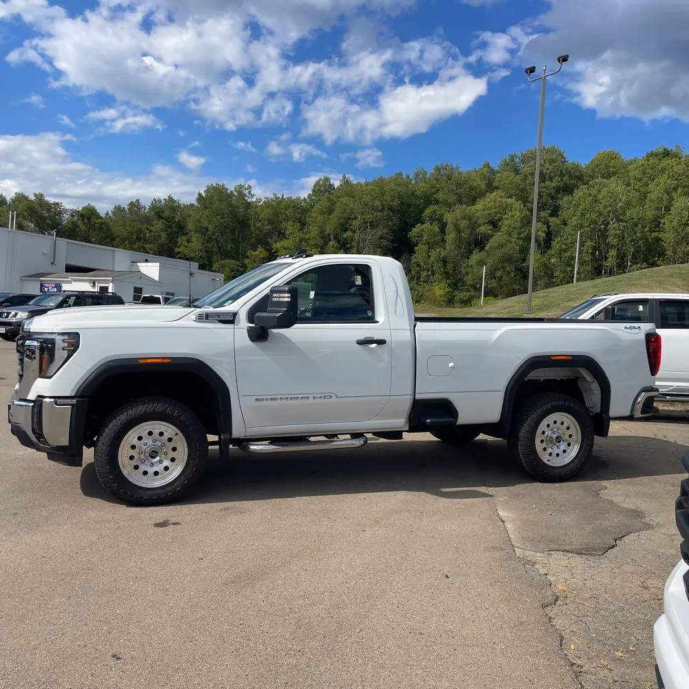 2024 GMC Sierra 2500HD Pro