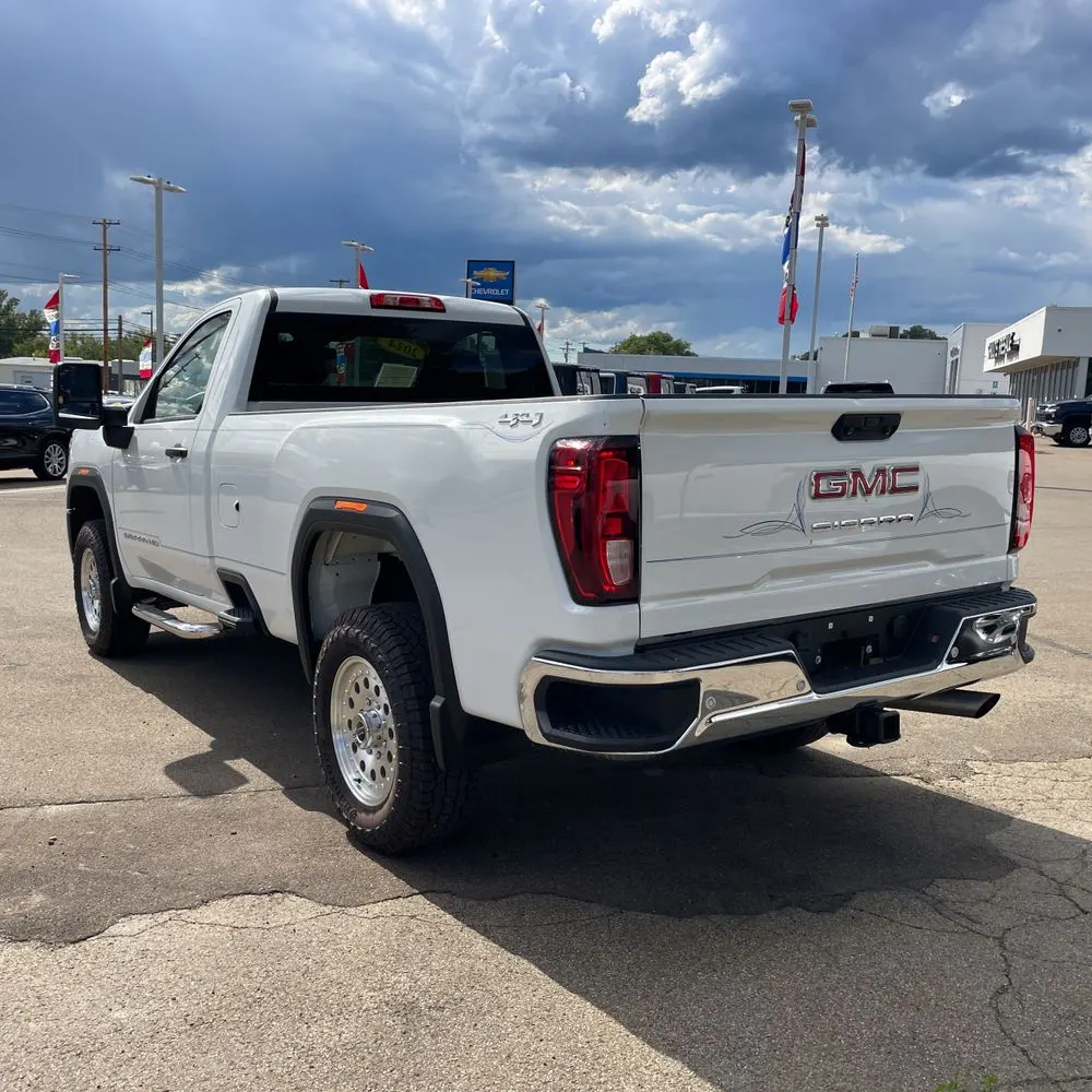 2024 GMC Sierra 2500HD Pro