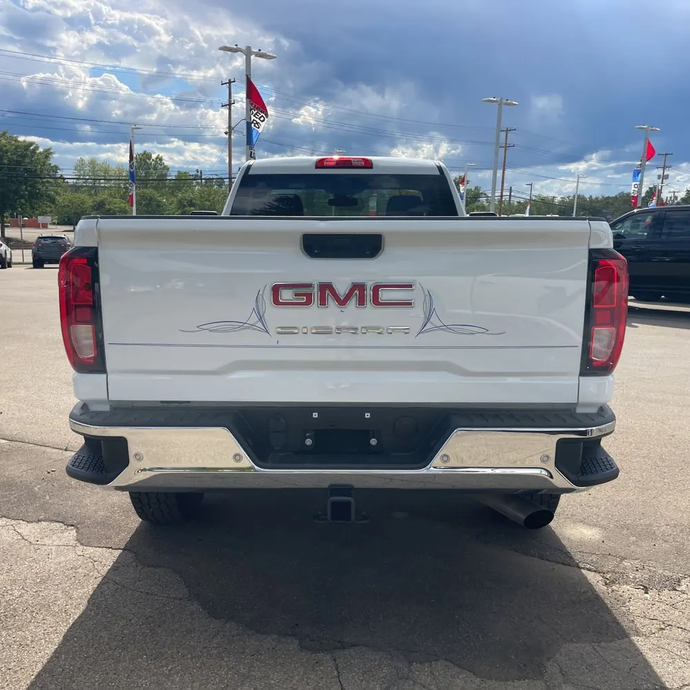 2024 GMC Sierra 2500HD Pro