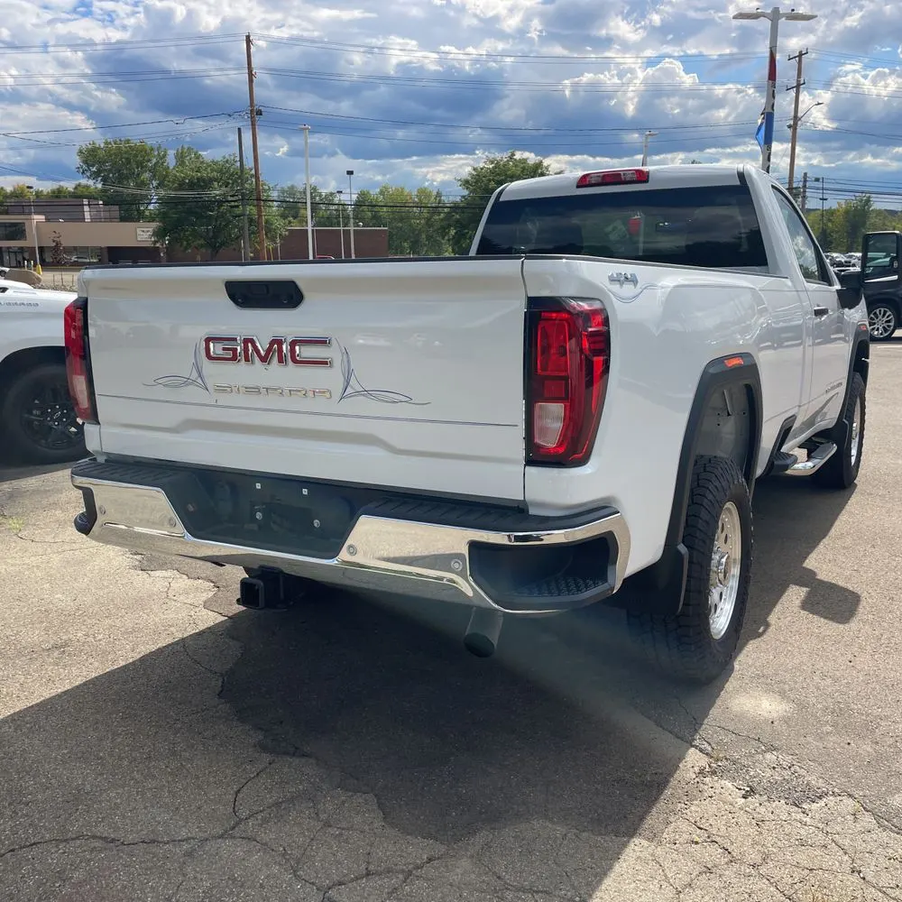 2024 GMC Sierra 2500HD Pro