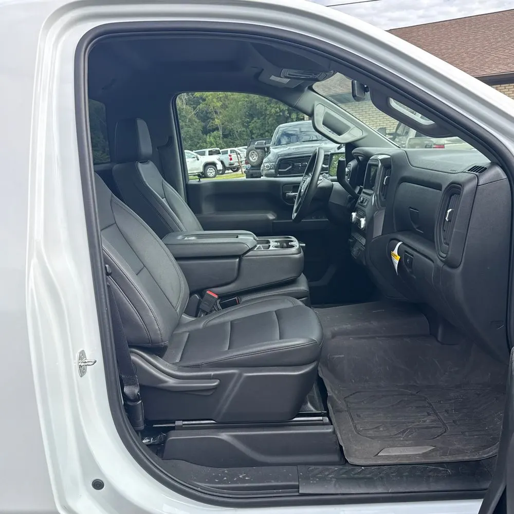 2024 GMC Sierra 2500HD Pro