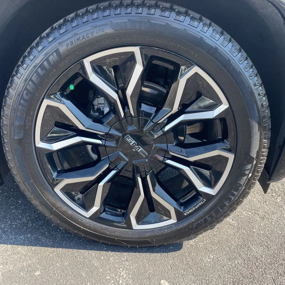 2025 GMC Sierra EV Denali