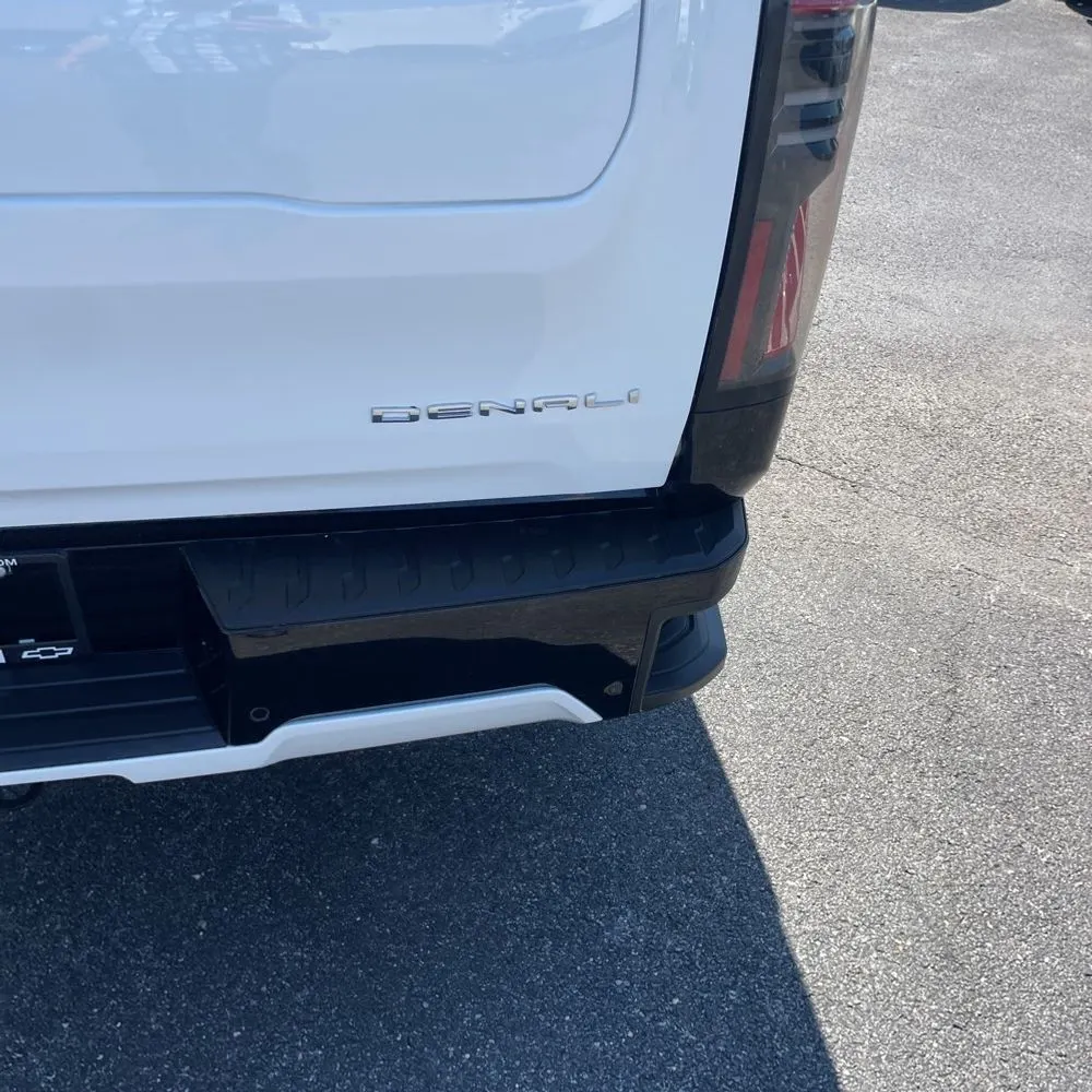 2025 GMC Sierra EV Denali