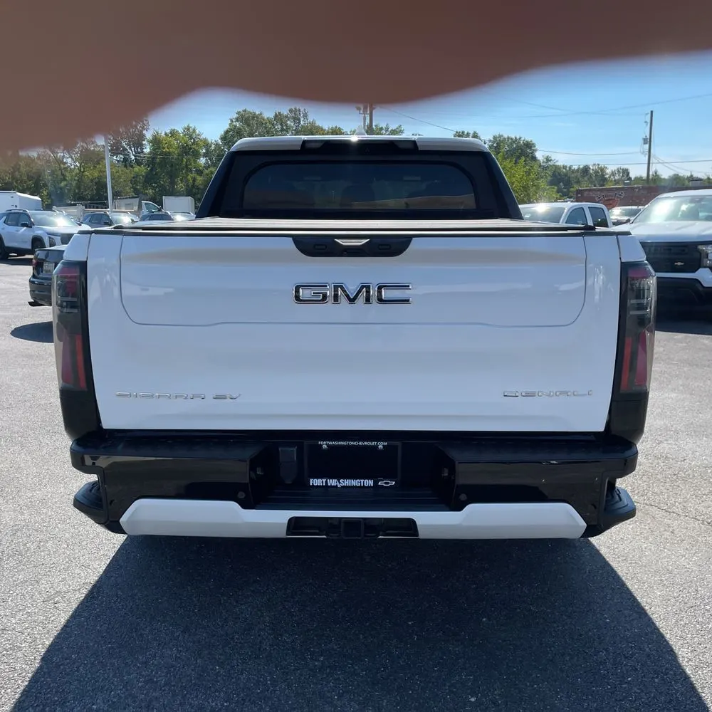2025 GMC Sierra EV Denali