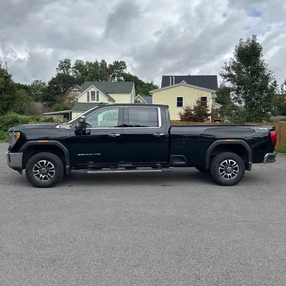 2023 GMC Sierra 2500HD SLT