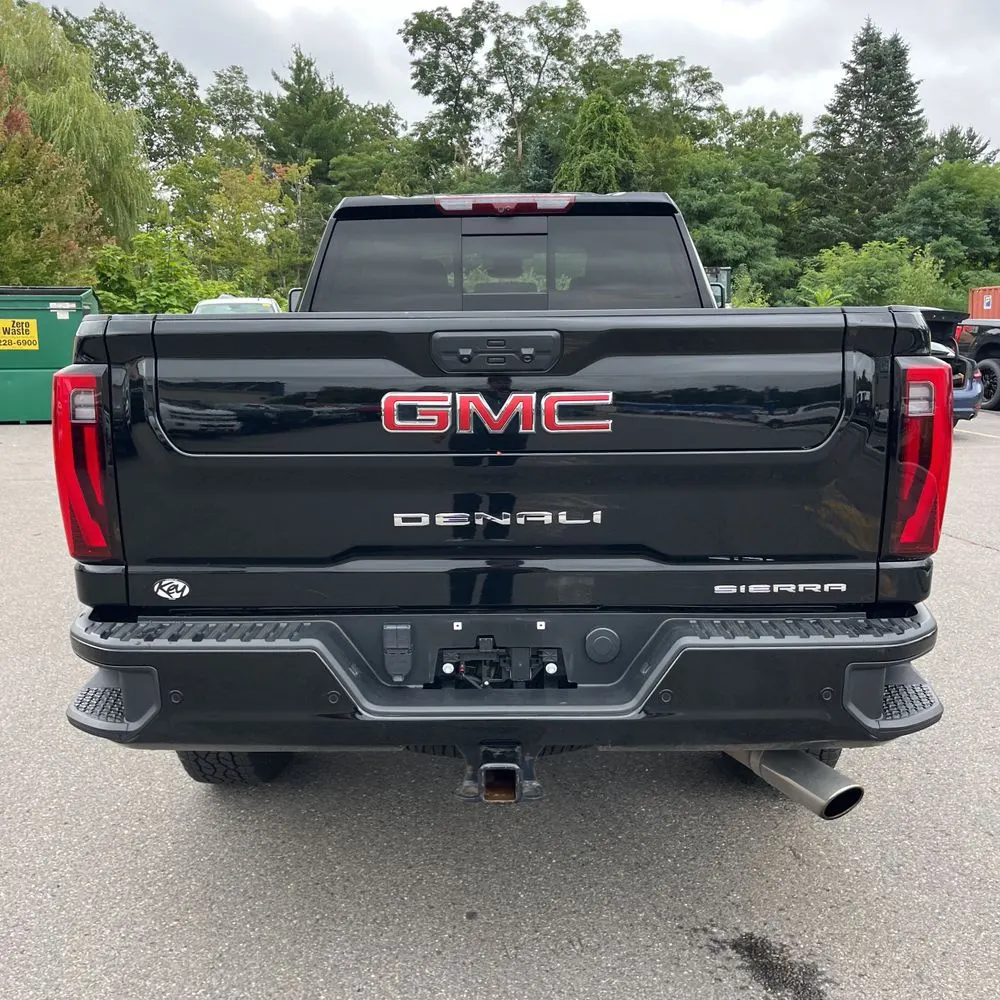 2024 GMC Sierra 2500HD Denali