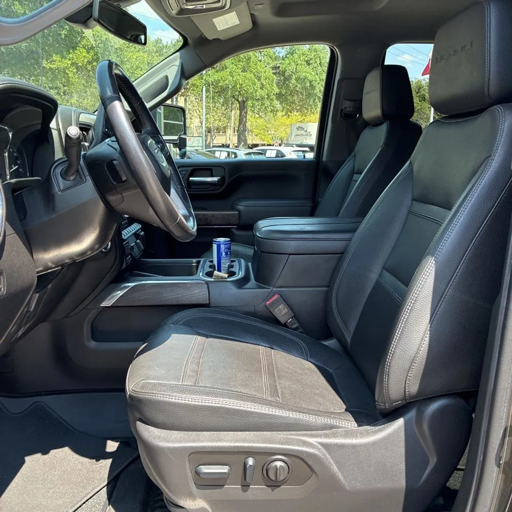 2023 GMC Sierra 2500HD Denali