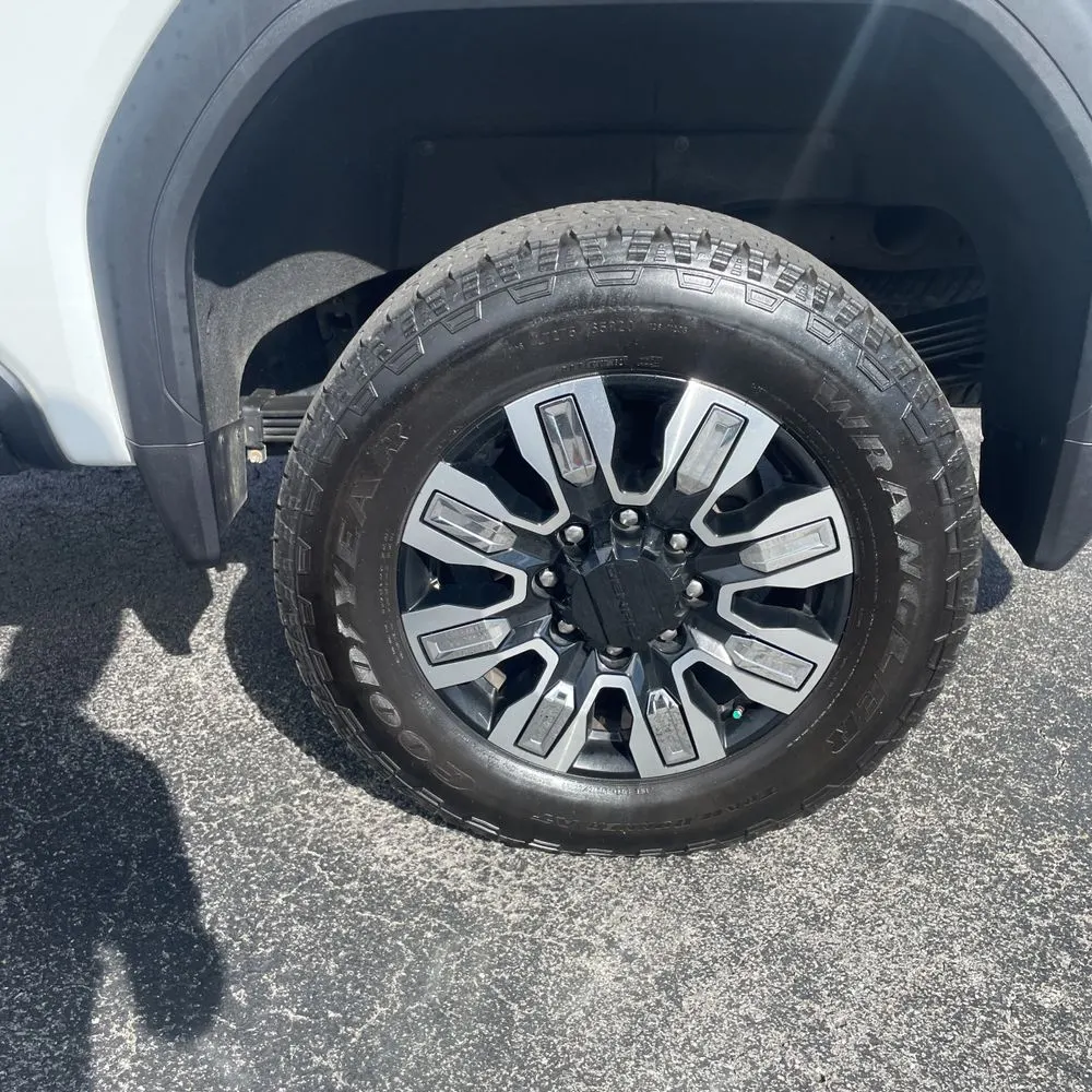 2024 GMC Sierra 2500HD Denali