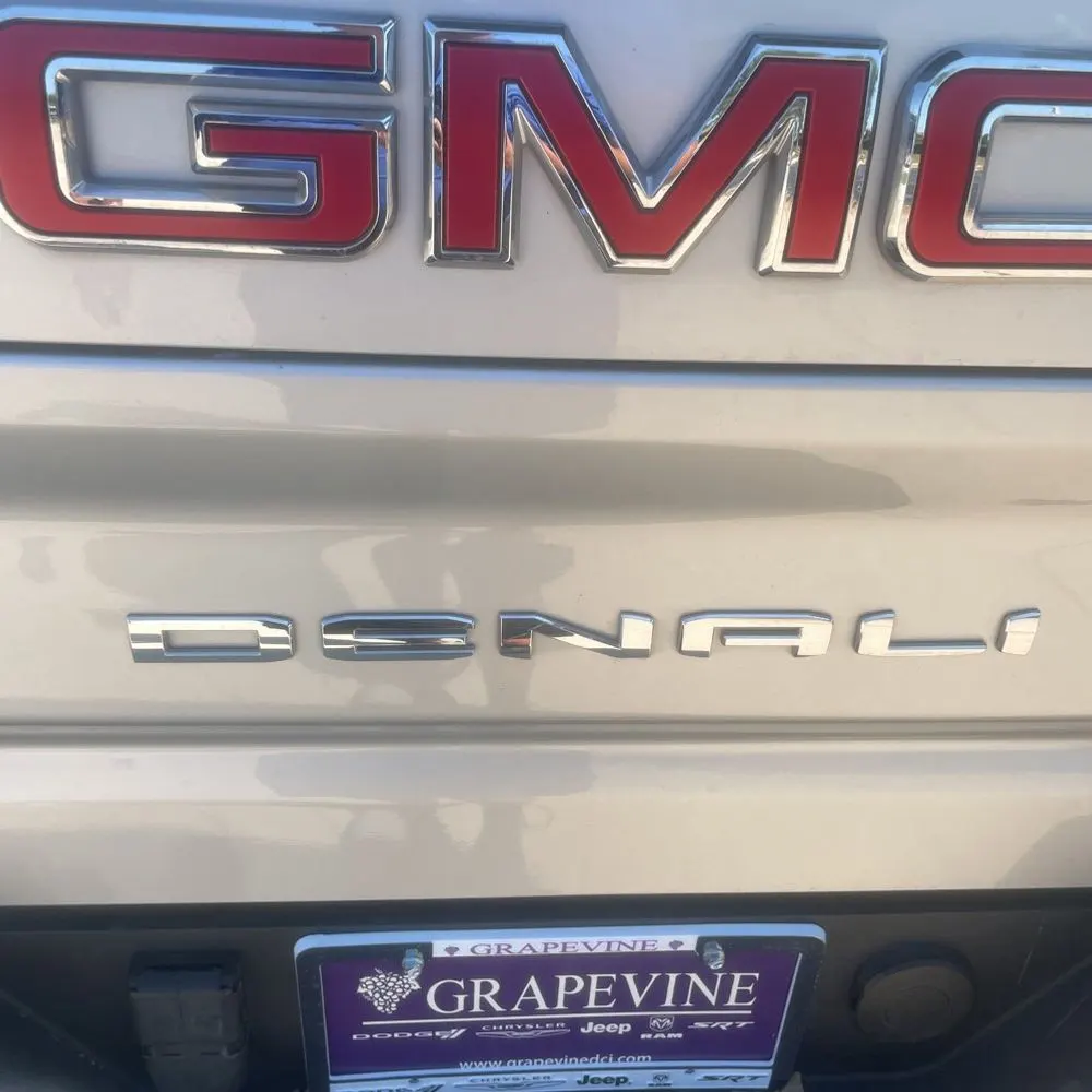2023 GMC Sierra 2500HD Denali