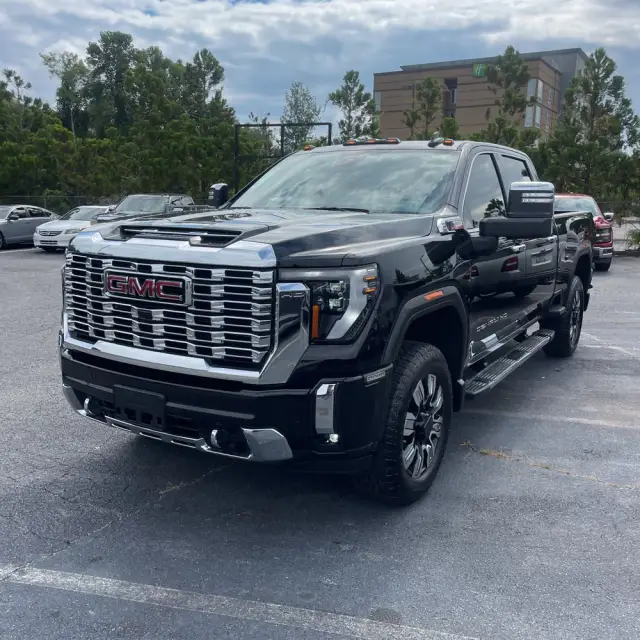 2024 GMC Sierra 2500 Denali