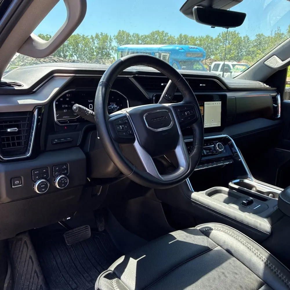 2024 GMC Sierra 2500 Denali