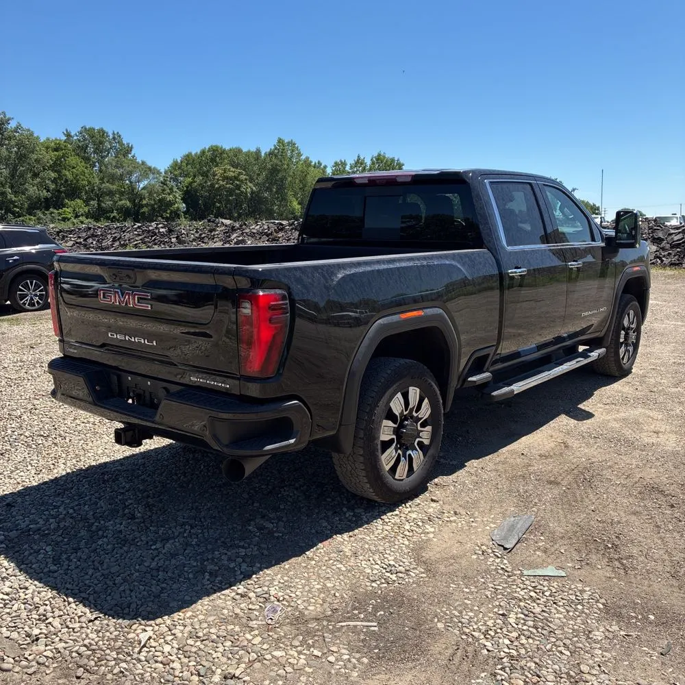 2024 GMC Sierra 2500 Denali