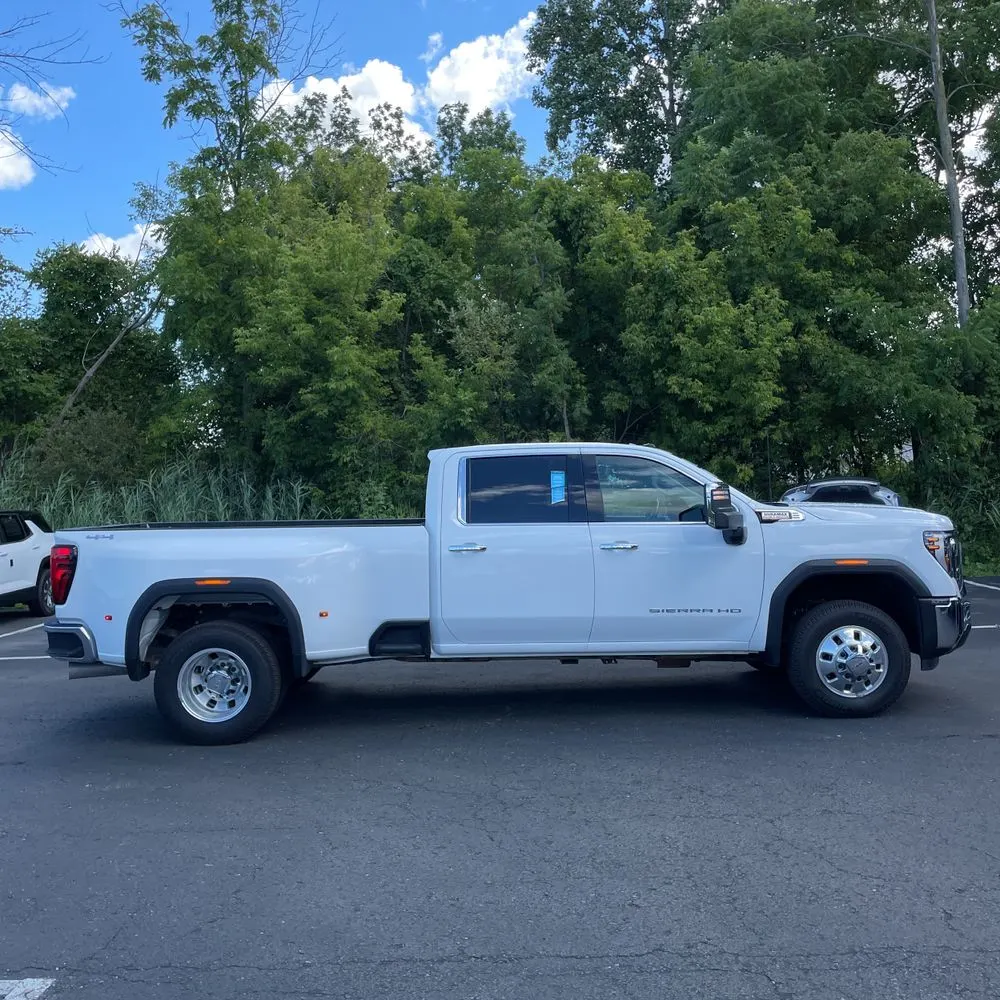 2024 GMC Sierra 3500 SLT