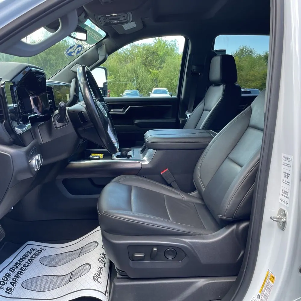 2024 GMC Sierra 3500 SLT