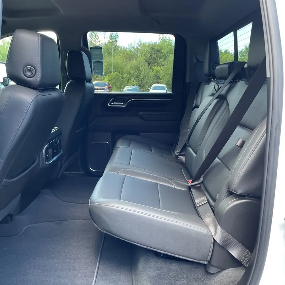 2024 GMC Sierra 3500 SLT