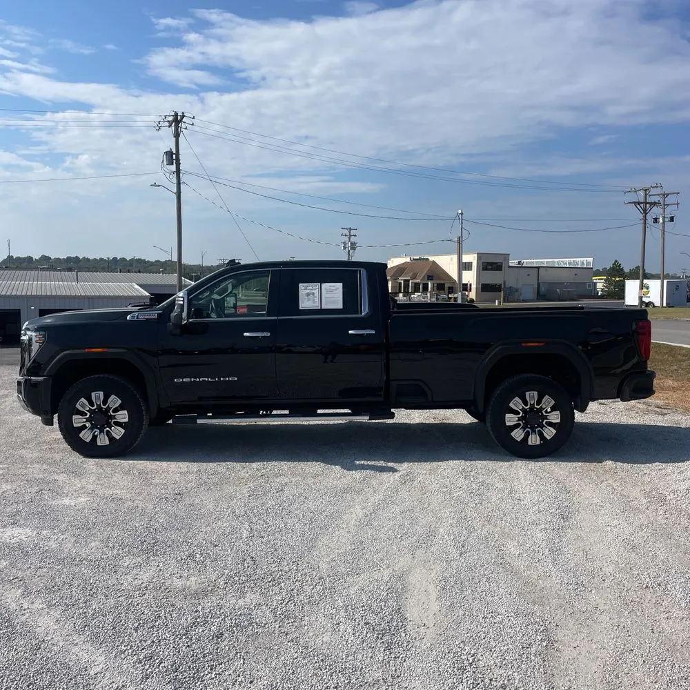 2024 GMC Sierra 3500HD Denali