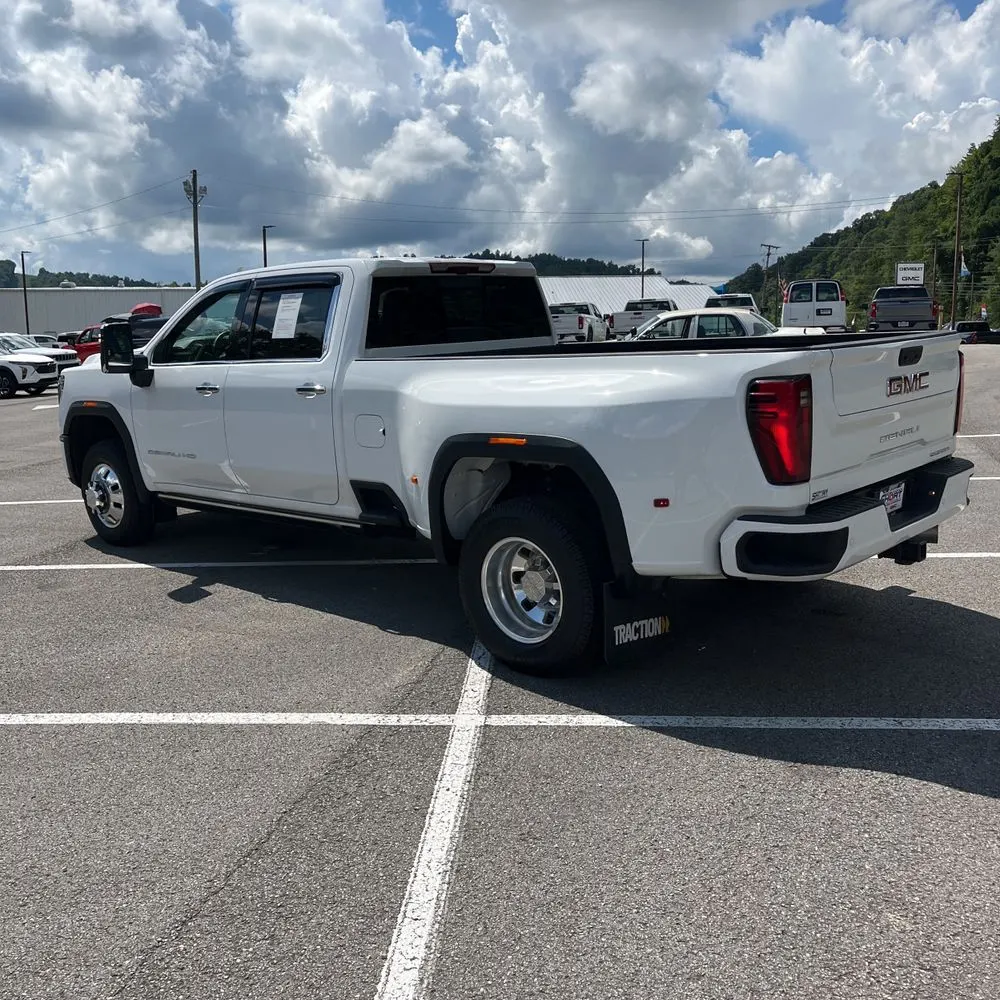 2024 GMC Sierra 3500 Denali