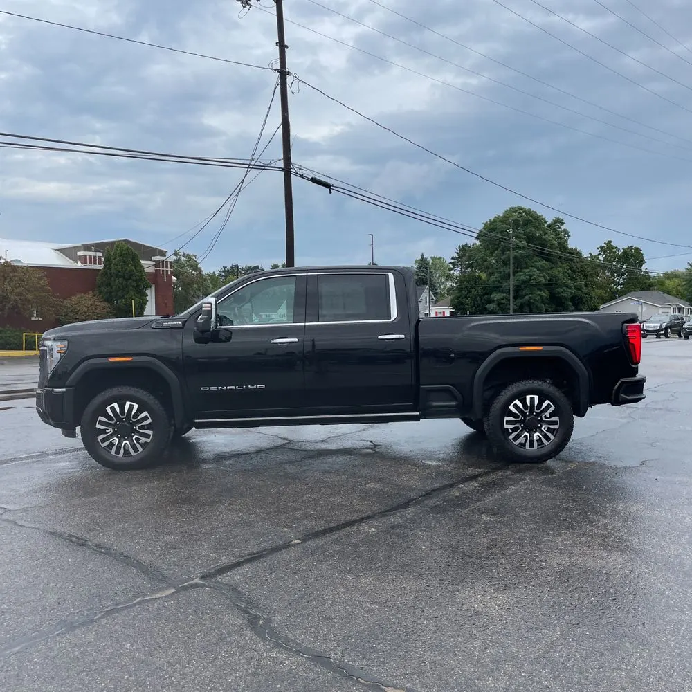 2024 GMC Sierra 2500HD Denali Ultimate