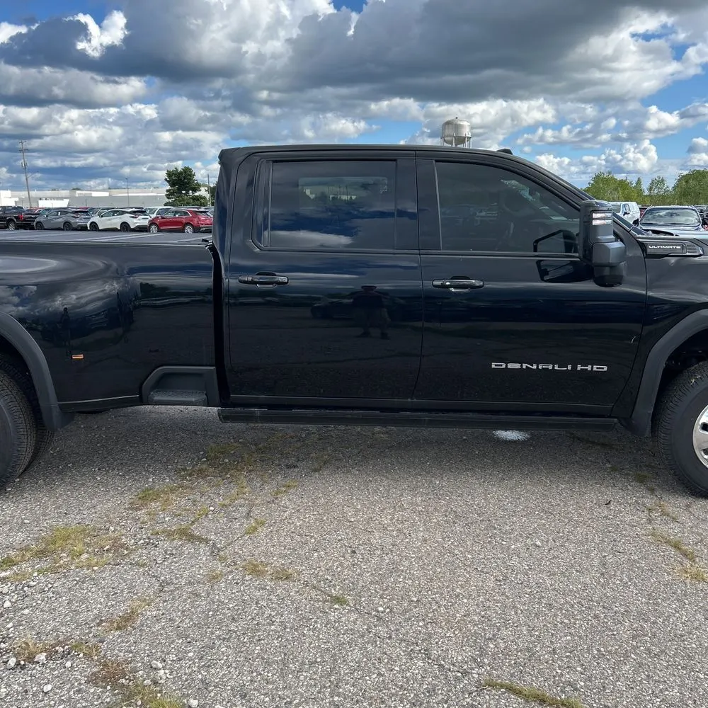 2024 GMC Sierra 3500 Denali Ultimate