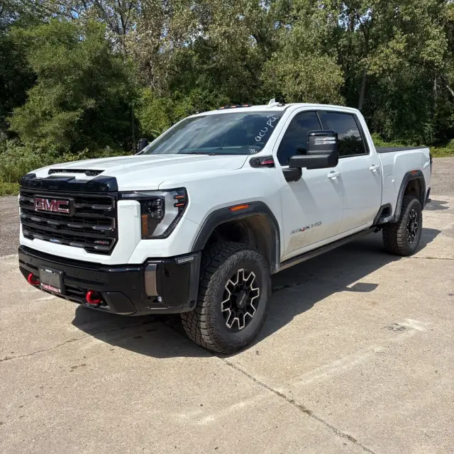 2024 GMC Sierra 2500 AT4X