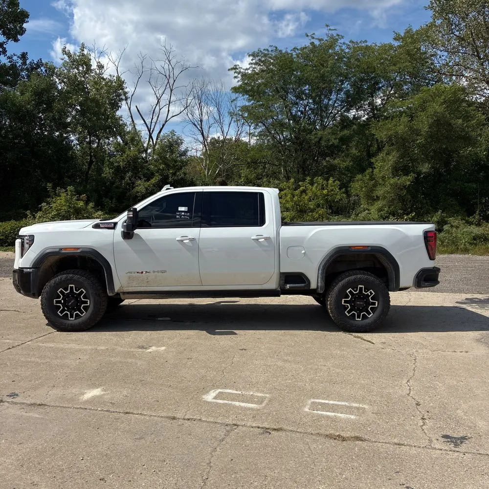 2024 GMC Sierra 2500 AT4X