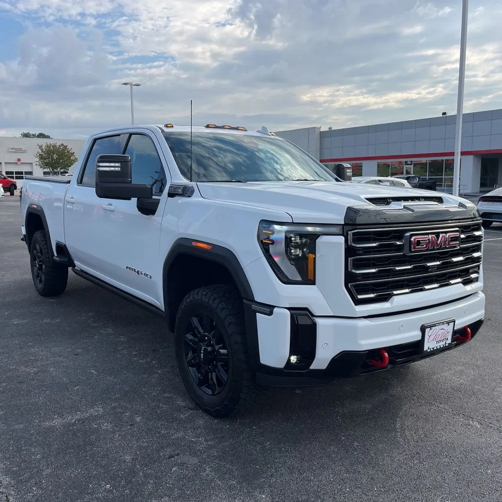 2025 GMC Sierra 2500HD AT4