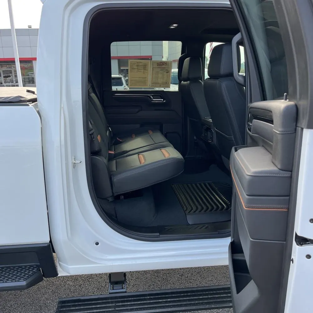 2025 GMC Sierra 2500HD AT4