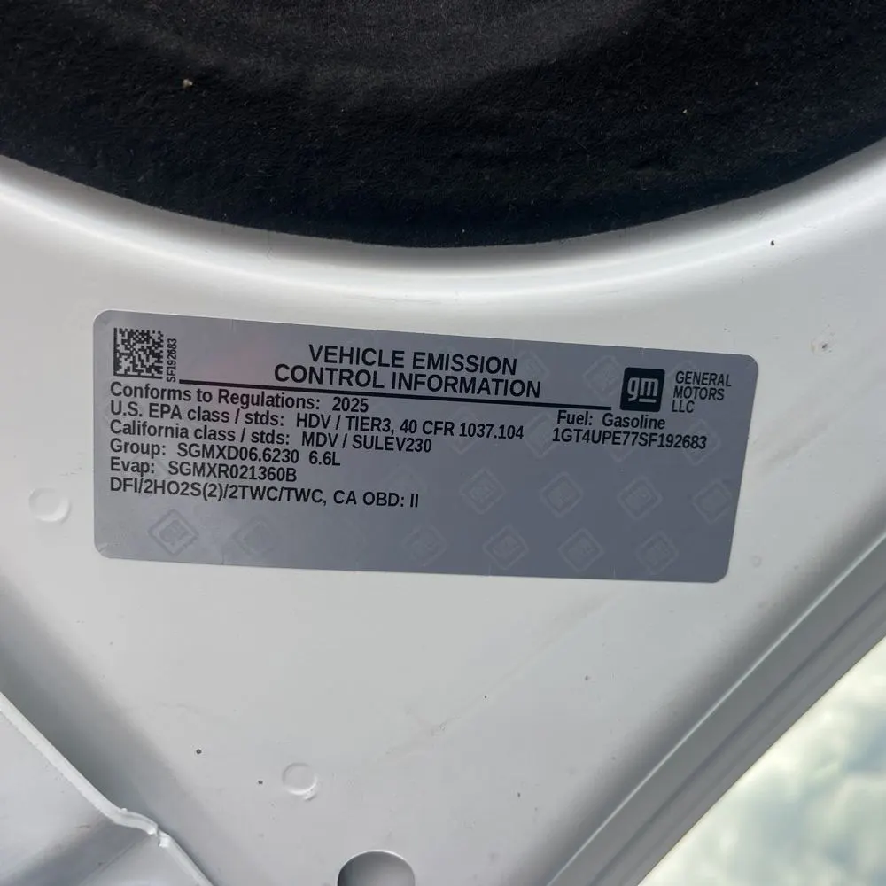 2025 GMC Sierra 2500HD AT4