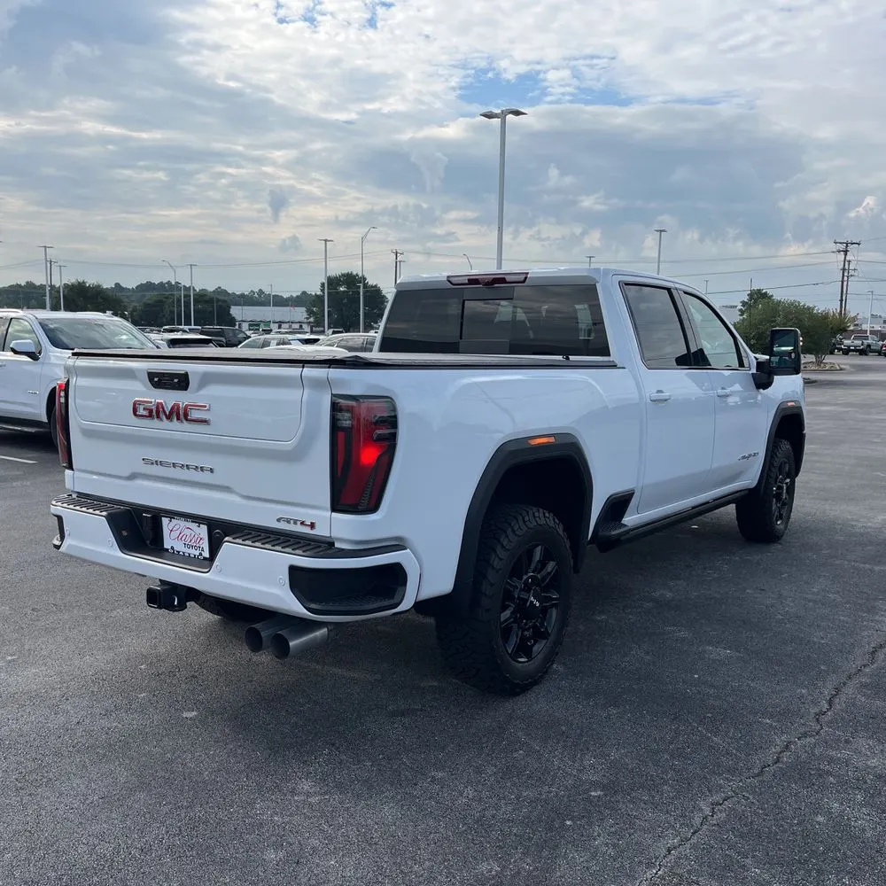 2025 GMC Sierra 2500HD AT4