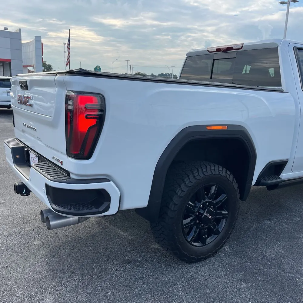2025 GMC Sierra 2500HD AT4