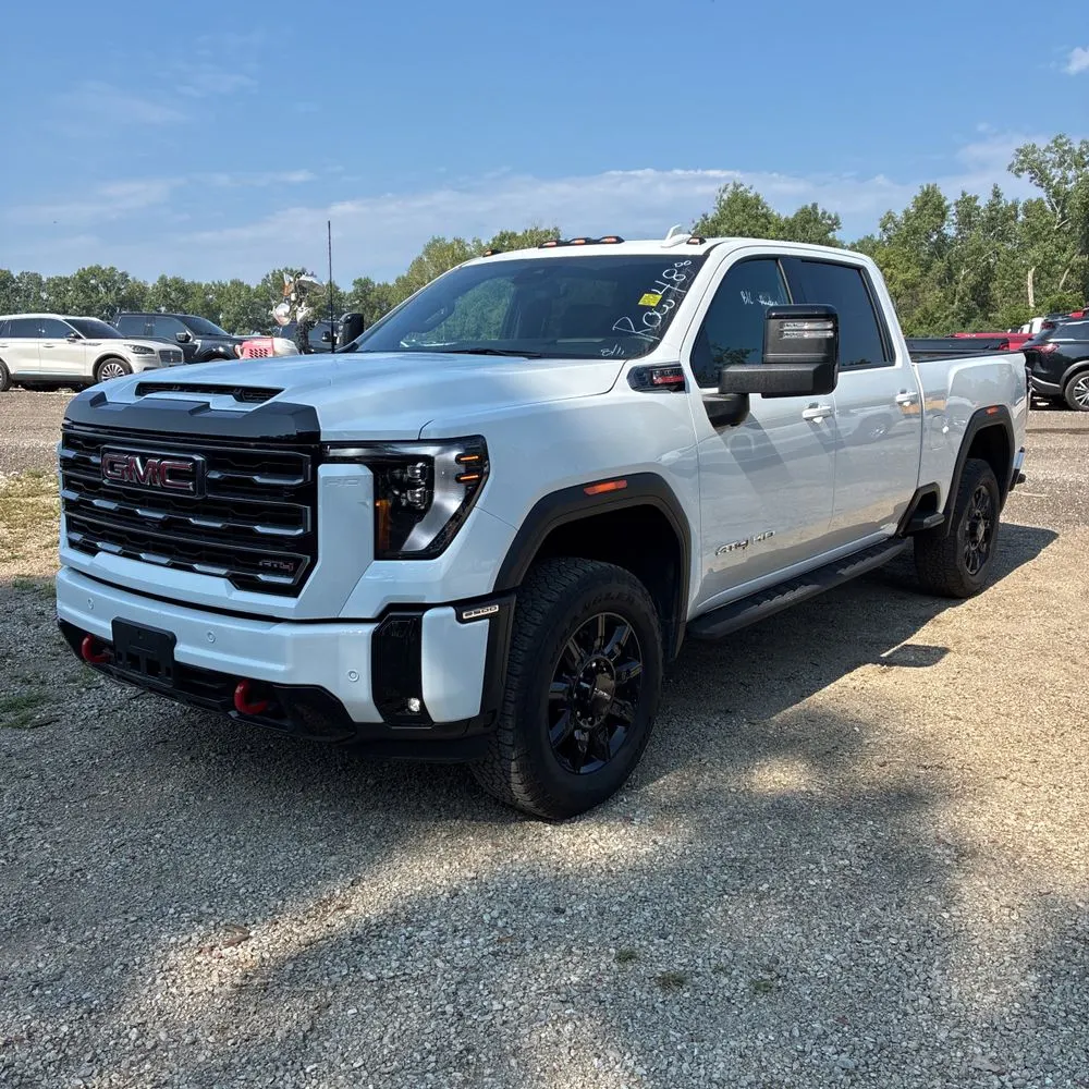 2025 GMC Sierra 2500 AT4