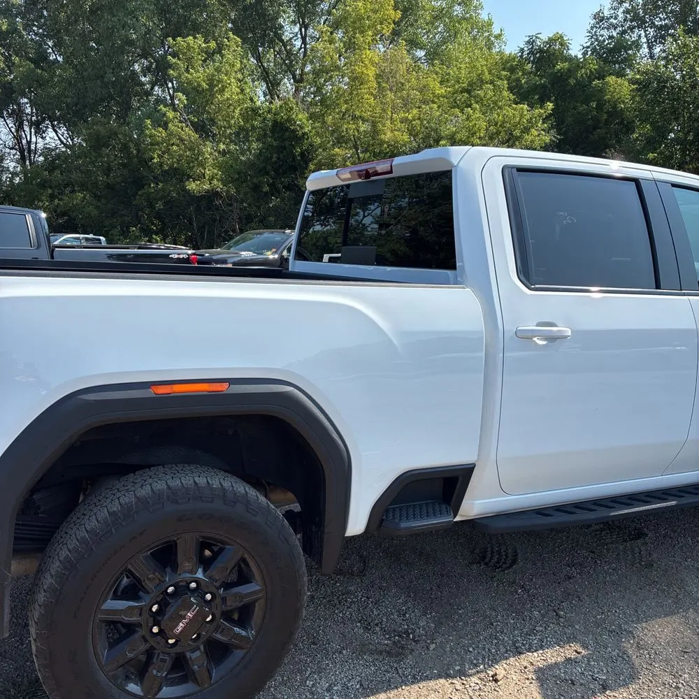 2025 GMC Sierra 2500 AT4