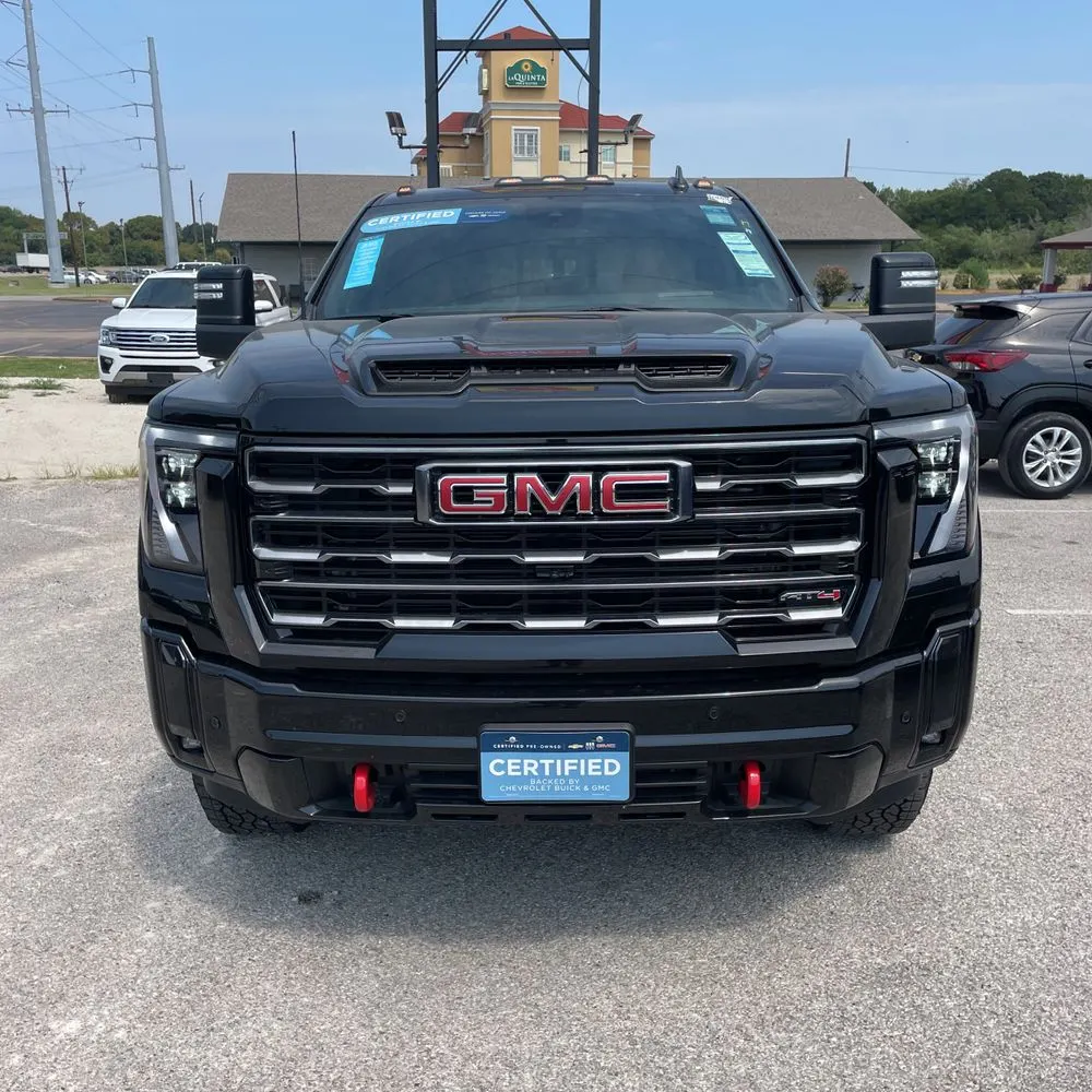 2025 GMC Sierra 2500HD AT4