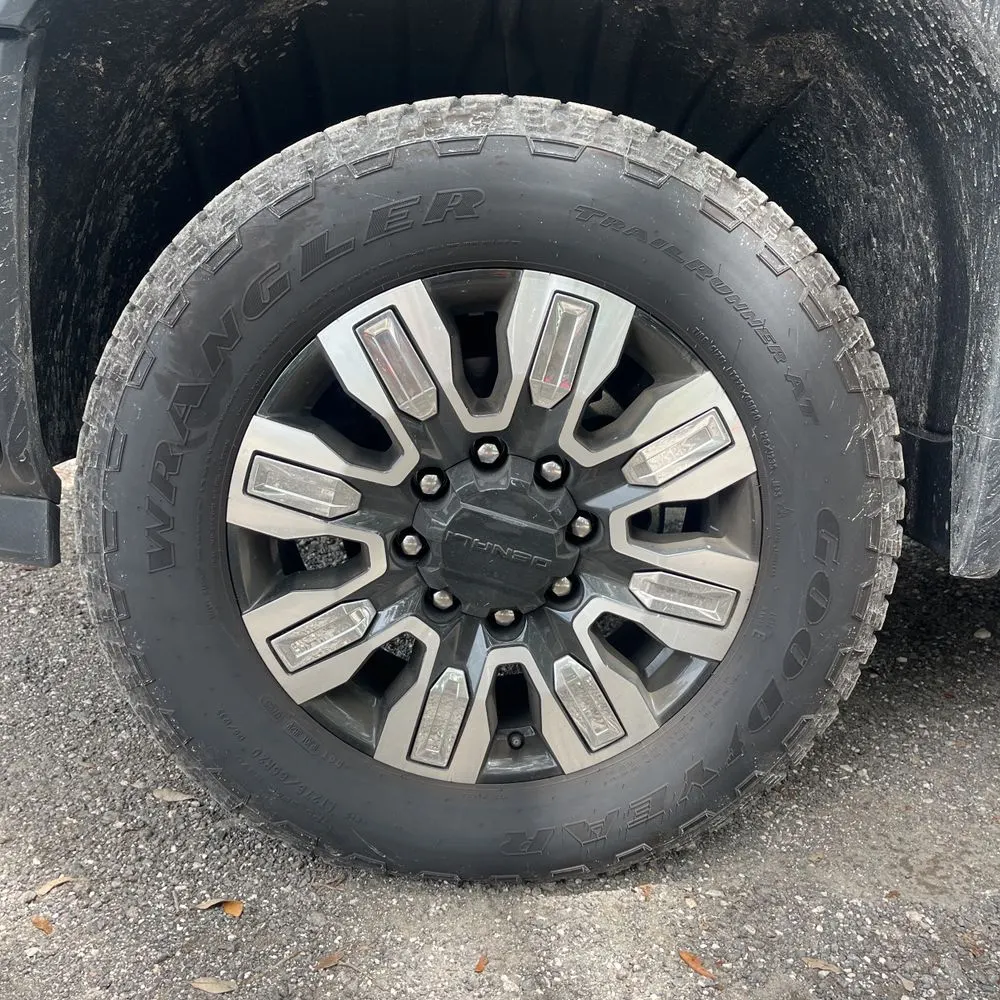 2025 GMC Sierra 2500HD Denali