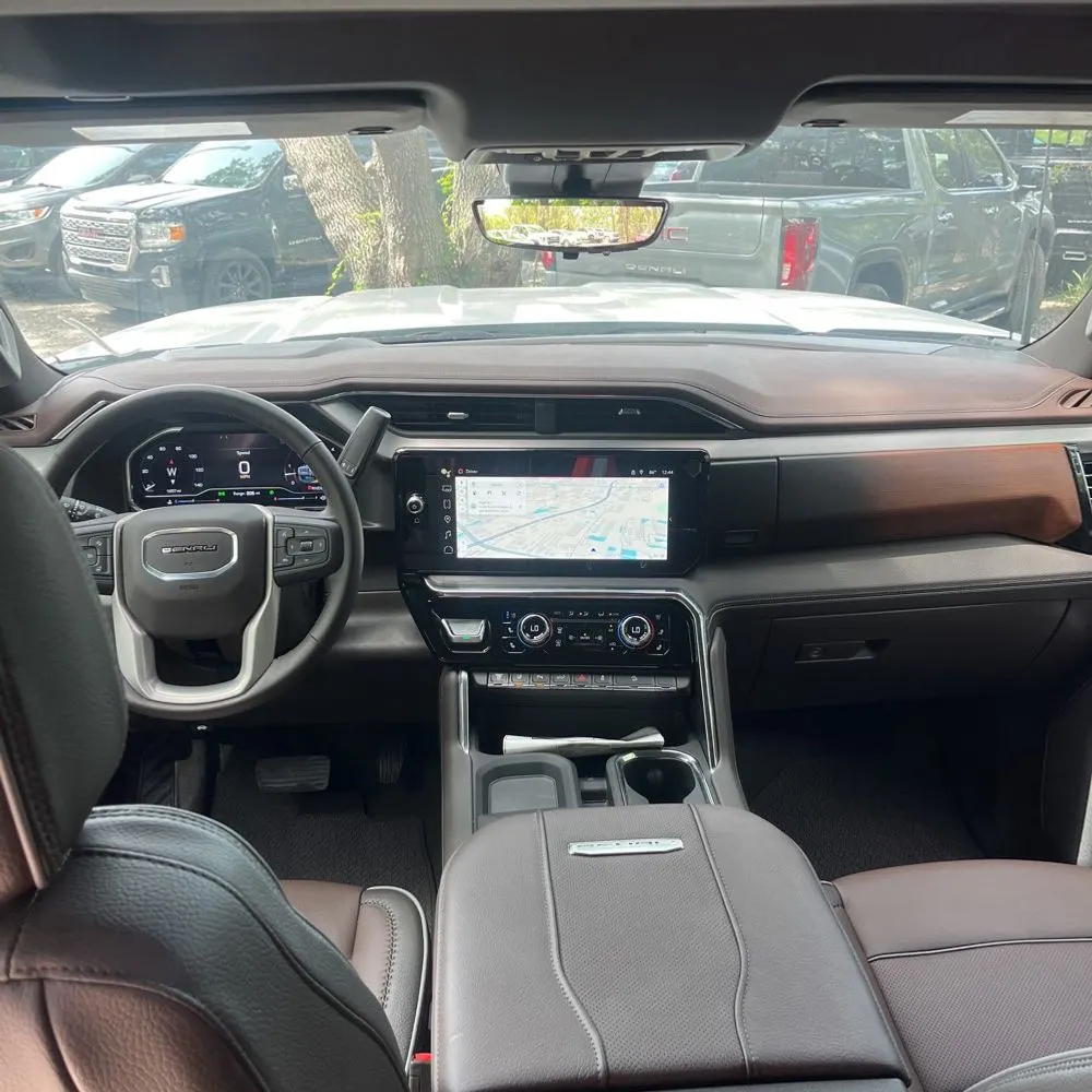 2025 GMC Sierra 2500HD Denali
